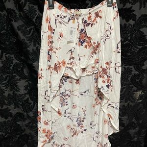 Roxy size medium short/skirt NWT’s.